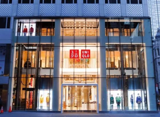 众多外资品牌纷纷关店降价,优衣库依然在中国活得很好.